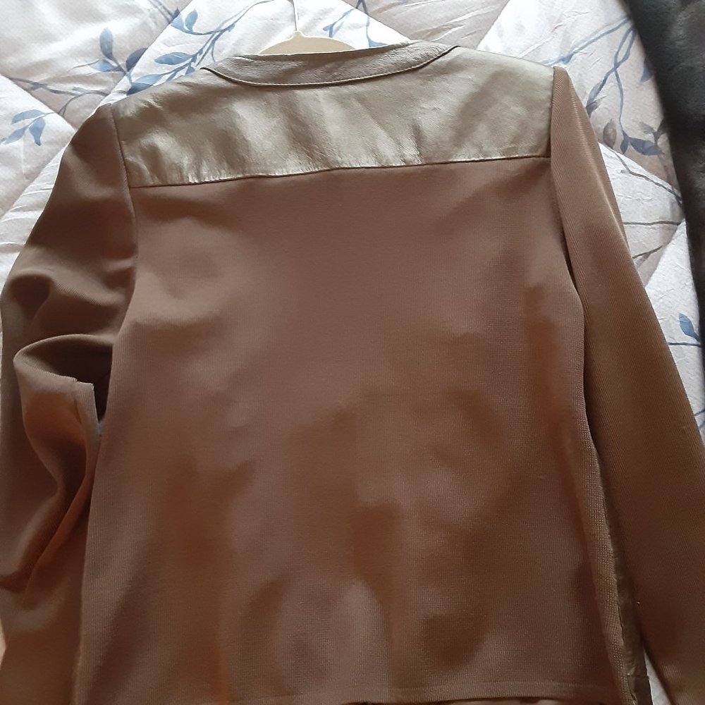 Peter Nygard Jacket - Size Medium - See photos for exact measurements